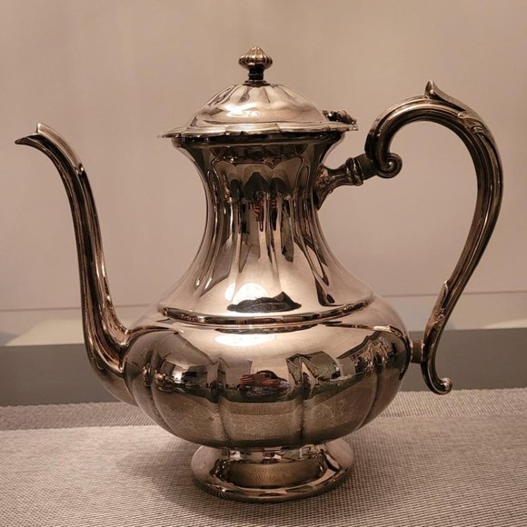 *SOLD* Silver Plated Coffee Pot Set - Picture 2 of 9